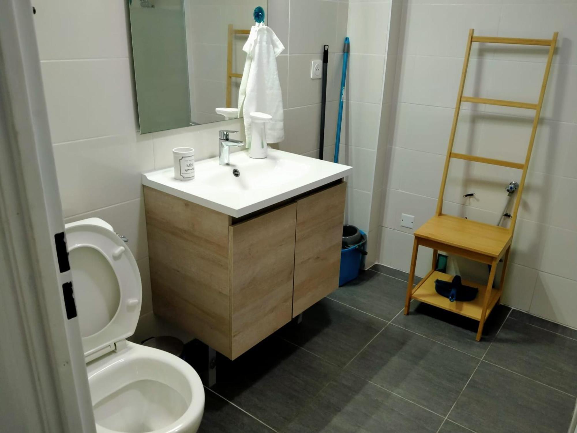 Com'cz Soi Apartment
